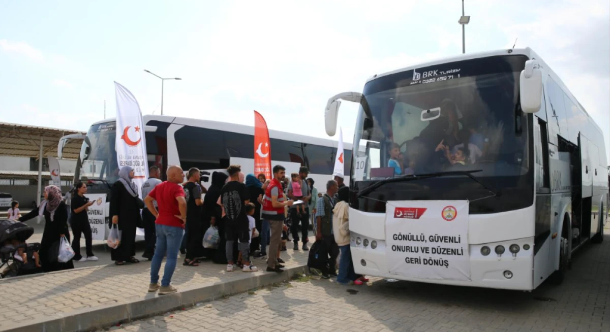 2016'dan bu yana 1 milyon 407 bin Suriyeli g&ouml;n&uuml;ll&uuml; geri d&ouml;n&uuml;ş yaptı
