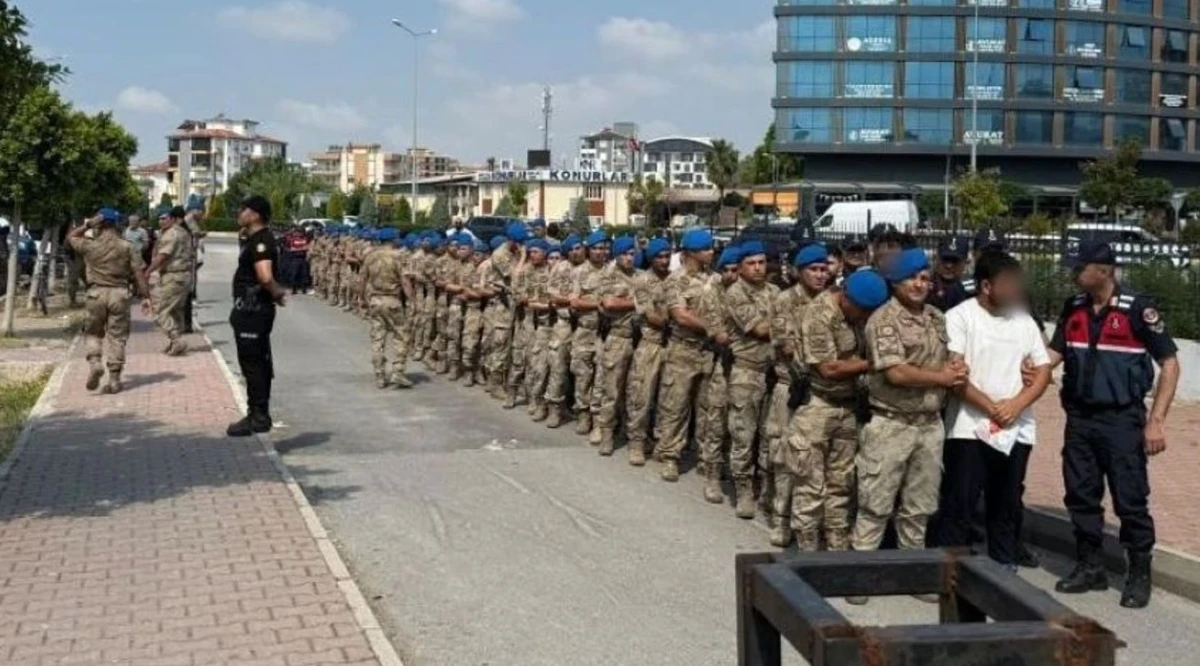Antalya merkezli dev operasyon: Yasa dışı bahis ağında 8 milyar liralık vurgun ortaya &ccedil;ıktı!