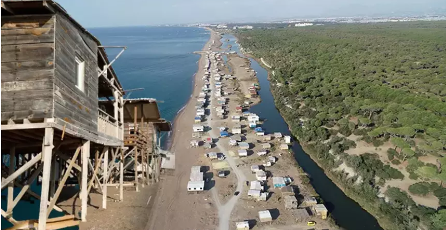 Antalya'da denize sıfır bedava tatil i&ccedil;in son g&uuml;nler! '&Ccedil;ardak Kent' yıkılıyor