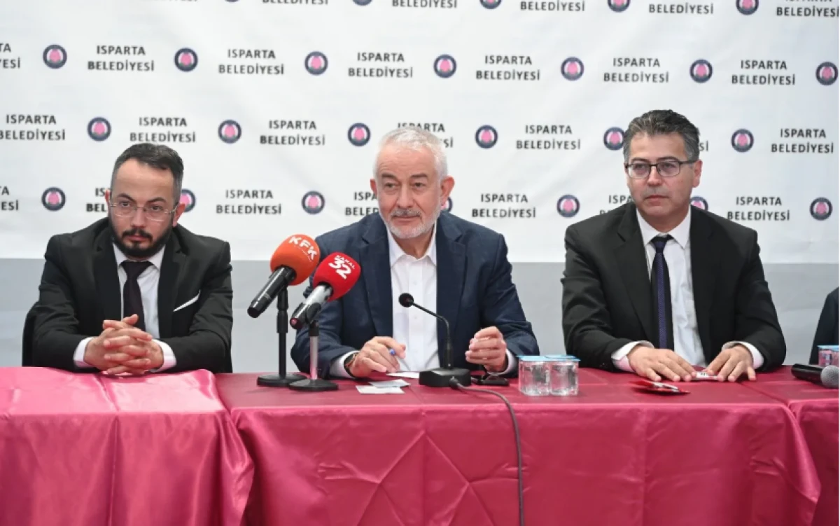 Başkan Başdeğirmen İlk Muhtarlar Toplantısını G&ouml;lc&uuml;k Tabiat Parkı&rsquo;nda Ger&ccedil;ekleştirdi