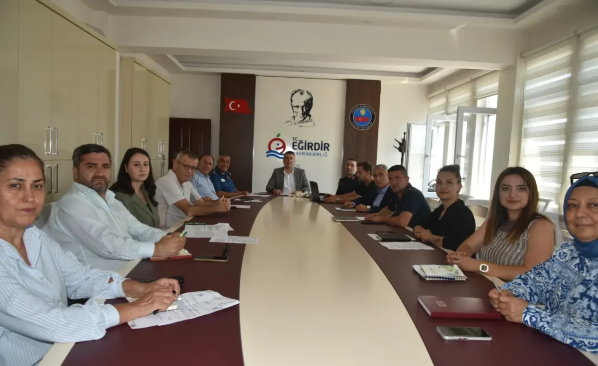 Başkan Mustafa &Ouml;zer Başkanlığında Triatlon Koordinasyon Toplantısı Ger&ccedil;ekleştirildi