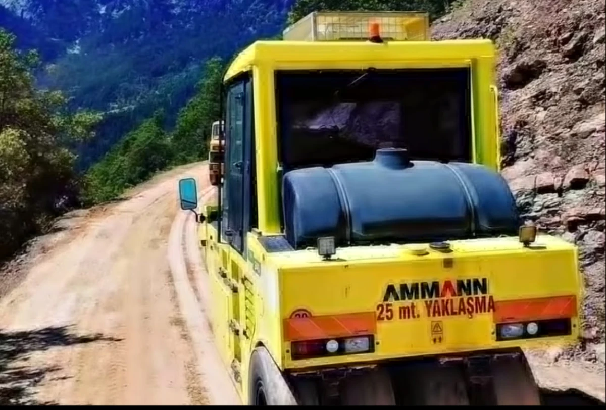 Bucakdere yolu iyileştirildi