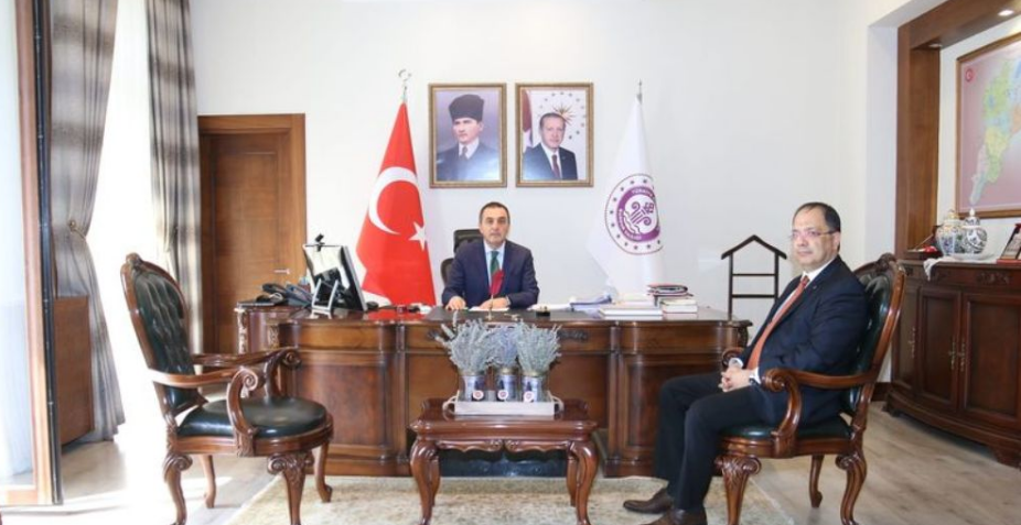 Burdur Defterdarlığı'na Getirilen Ferhat Tayfun Zorlu G&ouml;reve Başladı