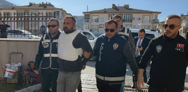 Burdur'da Kurşun Yağdıran Zanlı Adliyeye Sevkedildi
