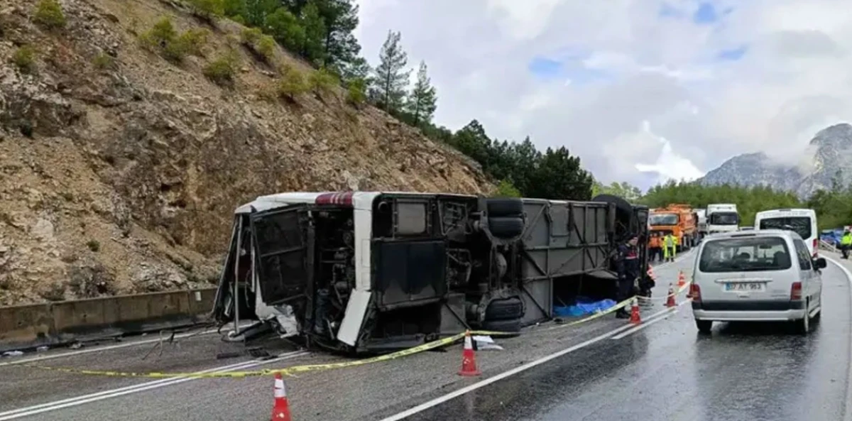Buzlu Otob&uuml;s&uuml; Kazasında Yeni Gelişme! Şof&ouml;r İ&ccedil;in G&ouml;zaltı Talimatı