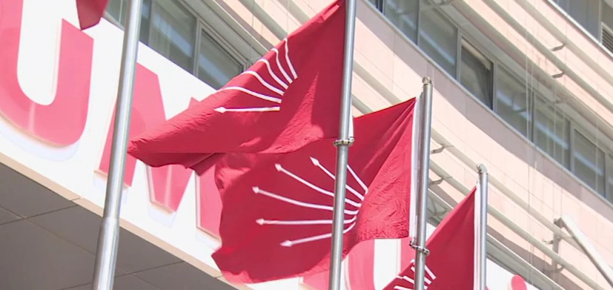 CHP'de 2 belediye başkanı ihra&ccedil; istemiyle disipline sevk edildi