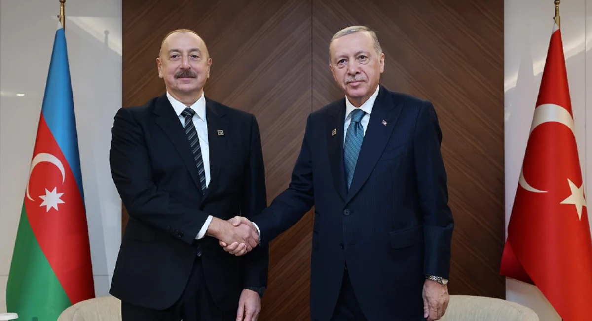 Cumhurbaşkanı Erdoğan Azerbaycan Cumhurbaşkanı Aliyev ile g&ouml;r&uuml;şt&uuml;