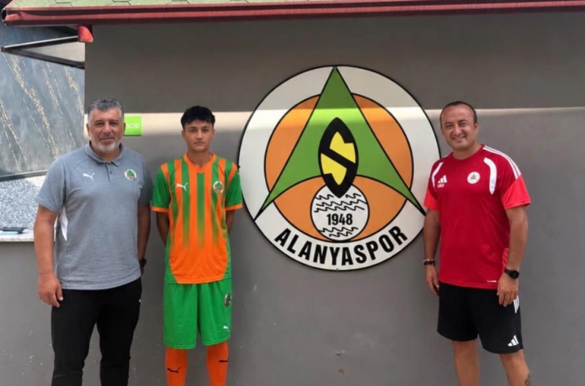 Isparta 32 Spor&rsquo;dan Alanyaspor&rsquo;a Gen&ccedil; Yetenek Transferi