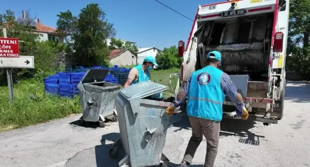 Isparta'nın K&ouml;ylerinde Temizlik Mesaisi