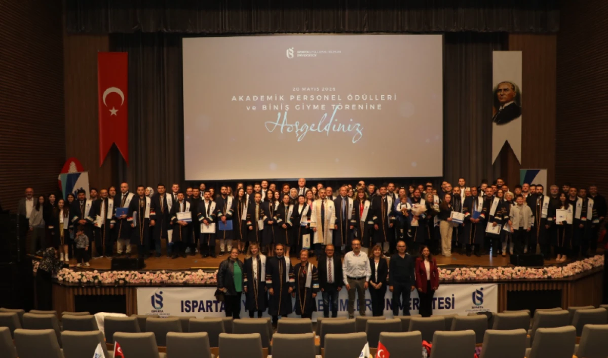 ISUB&Uuml;&rsquo;de Akademik &Ouml;d&uuml;ller Sahiplerini Buldu