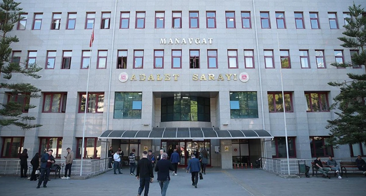 Manavgat Belediyesine y&ouml;nelik "r&uuml;şvet" davasında karar