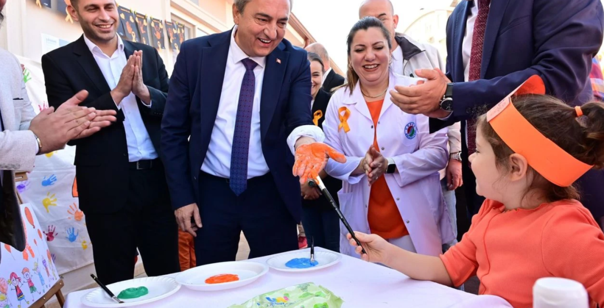 Minik &ouml;ğrenciler, l&ouml;semili &ccedil;ocukların hayatlarına dokundu