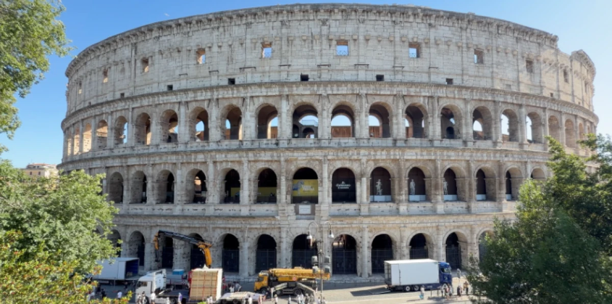 Roma'nın kalbi Kolezyum'da Troya'nın hik&acirc;yesi d&uuml;nyayla buluştu
