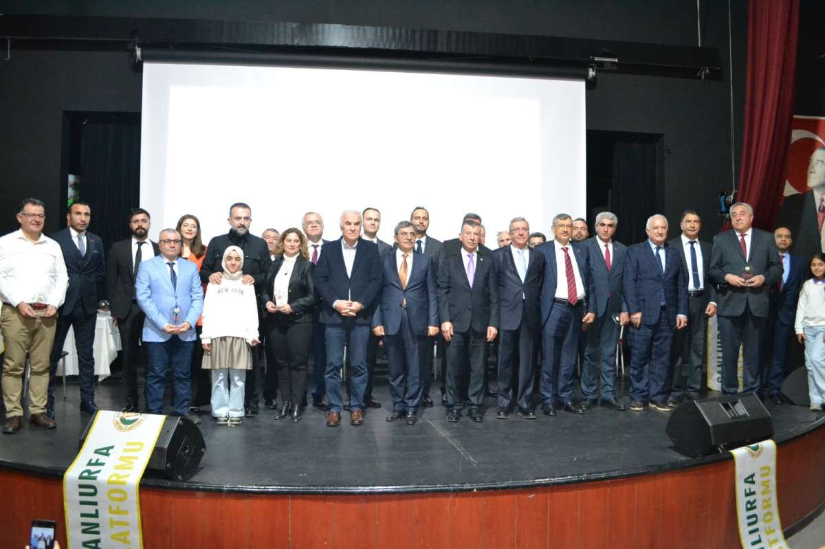 Şanlıurfa Platformu &ldquo;Mesleğinde En İyilerini&ldquo; &Ouml;d&uuml;llendirdi