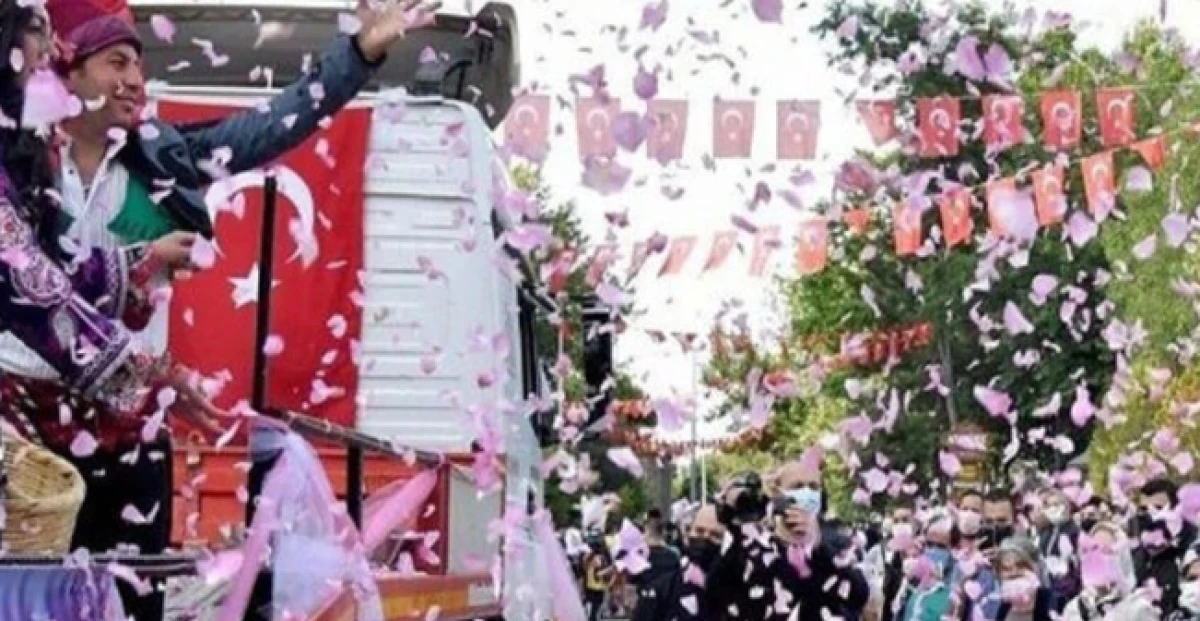 Şehirde B&uuml;y&uuml;k Hareketlilik! Isparta&rsquo;da Festival Başlıyor