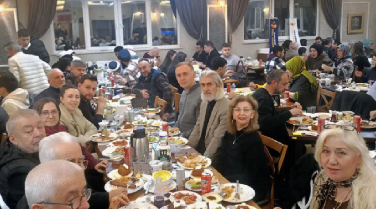 TİNGADER Sakarya Şube y&ouml;netimi iftarda buluştu