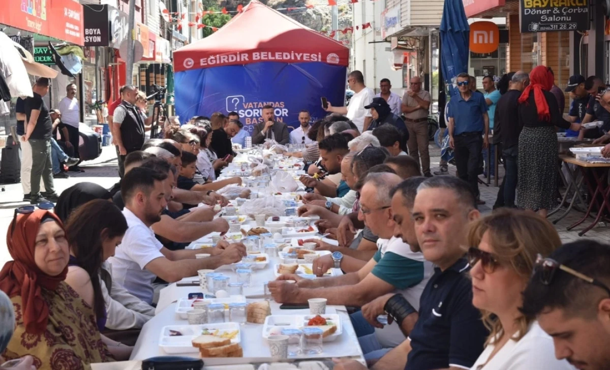 &ldquo;Vatandaş Soruyor, Başkan Cevaplıyor&rdquo; Buluşmaları Devam Ediyor