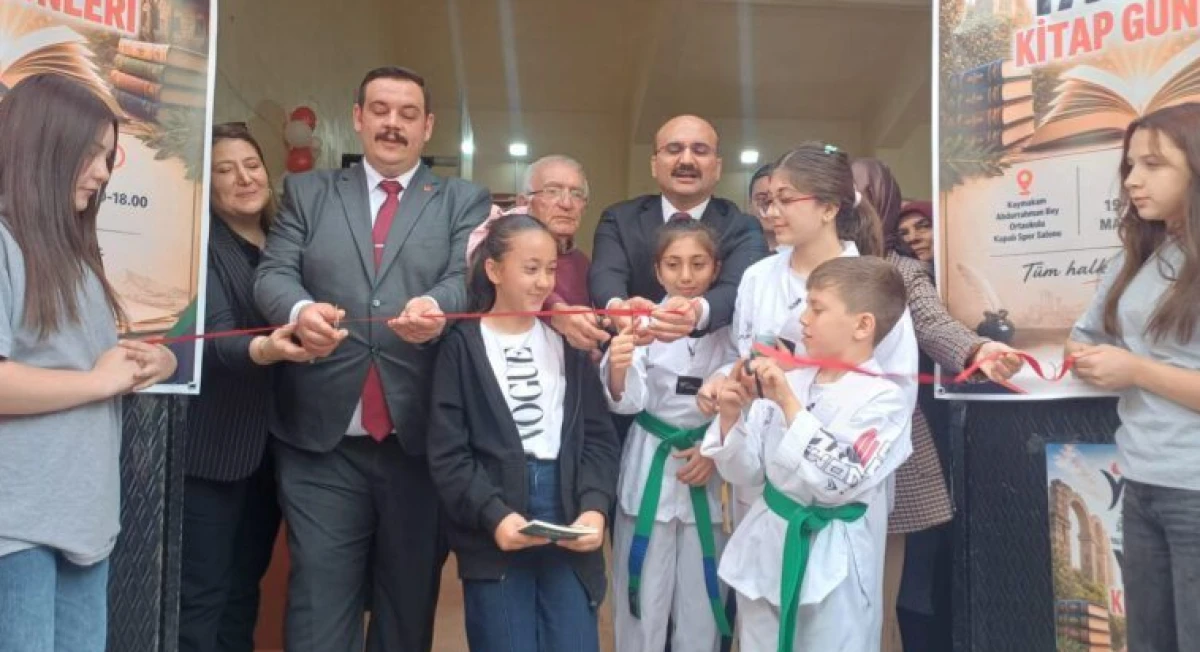 YALFEST kitap fuarıyla başladı