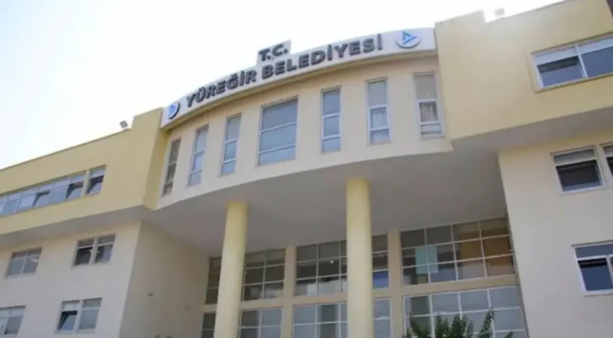 Y&uuml;reğir Belediyesi, mahkeme kararıyla AK Parti'ye ge&ccedil;ti